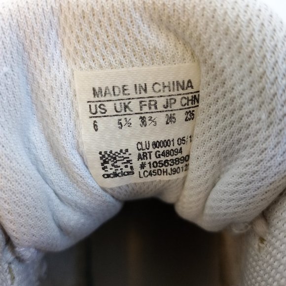 Adidas White Basketball Shoes - W 6 (Z06445-V04) - Picture 7 of 8